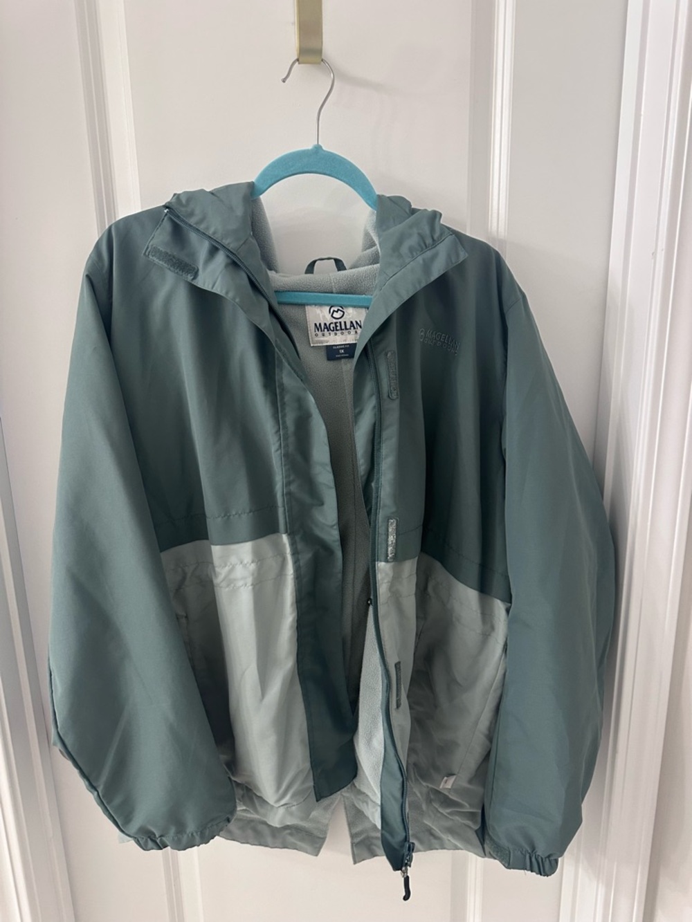 Magellan Outdoors Sage and Forest Green Hooded Jacket